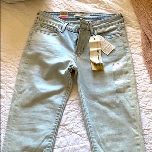 Levi’s skinny jeans!